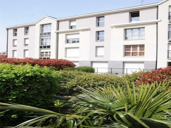Appartement T1 NANTES Champ de Mars - 18.38 m2  414 Euros