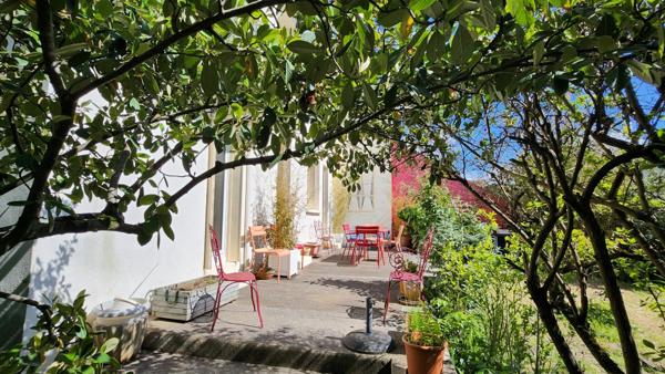 Maison à vendre    4 pièces •  La Rochelle