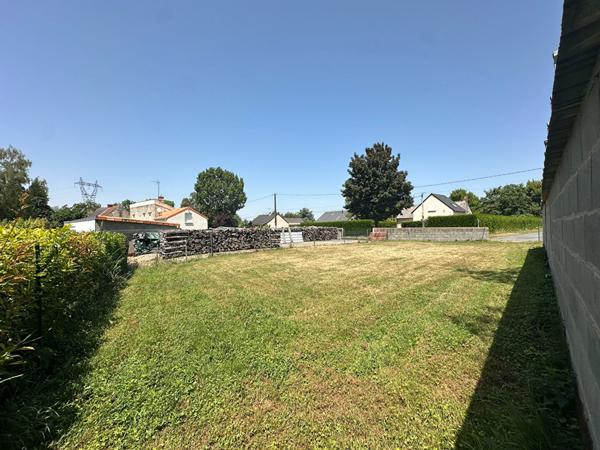 Terrain à bâtir à Forges, commune de Doué-en-Anjou