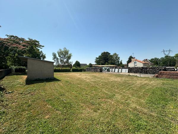 Terrain à bâtir à Forges, commune de Doué-en-Anjou