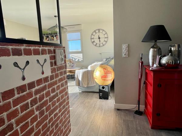 Appartement T4 avec parkings et garage.