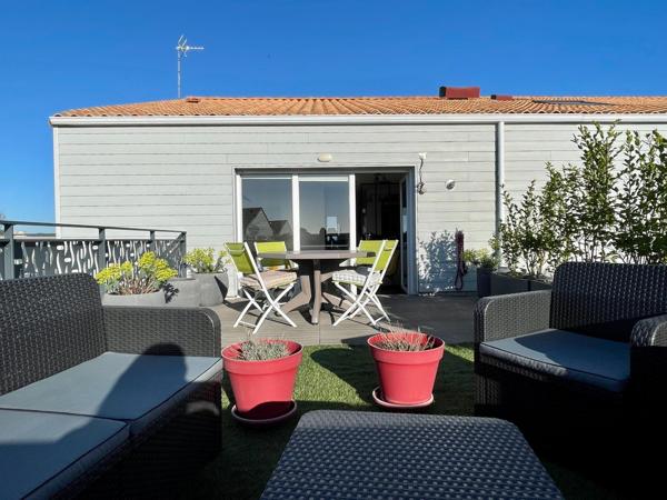 Appartement T4 avec parkings et garage.