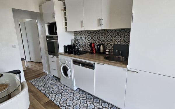 Appartement à vendre    2 pièces • 32 m2 Paris 19