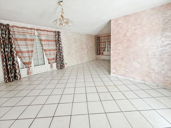 Maison Etrechy de plain-pied !