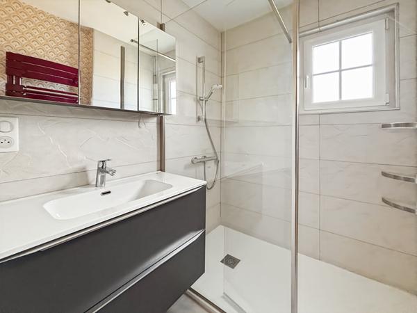 Maison Etrechy de plain-pied !