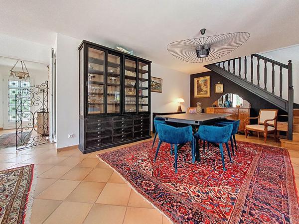 SAINT JEAN LE BLANC/ILE CHARLEMAGNE - 190M2 - JARDIN ARBORE ET CLOS - 4 CHAMBRES ET 1 BUREAU- GARAGE