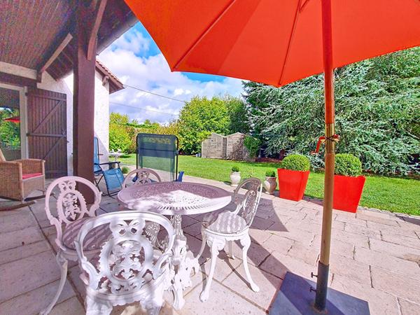 SAINT JEAN LE BLANC/ILE CHARLEMAGNE - 190M2 - JARDIN ARBORE ET CLOS - 4 CHAMBRES ET 1 BUREAU- GARAGE