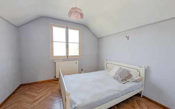 Maison à vendre    6 pièces •  Reilhac