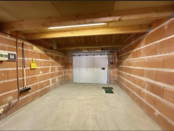 Maison de plain 91m2, 2 garages, potentiel agrandissement et grand terrain