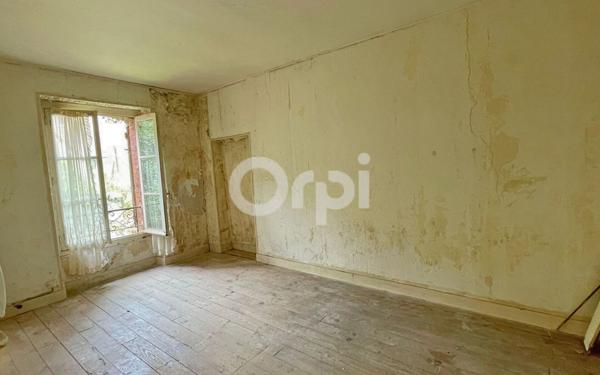 Maison à vendre    4 pièces • 94 m2 La Jonchère-Saint-Maurice