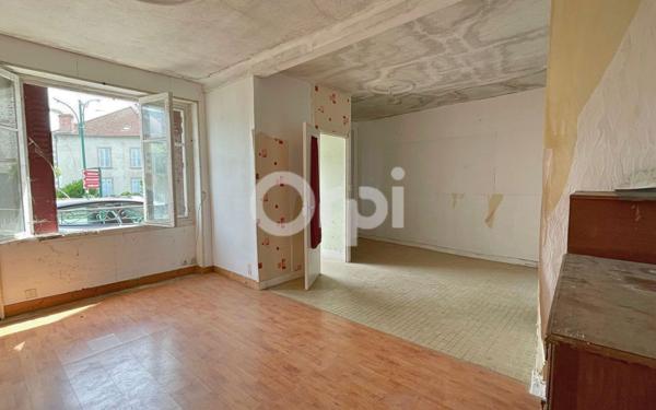 Maison à vendre    4 pièces • 94 m2 La Jonchère-Saint-Maurice