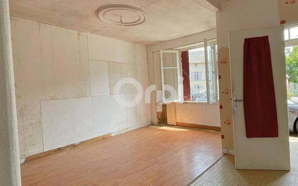 Maison à vendre    4 pièces • 94 m2 La Jonchère-Saint-Maurice