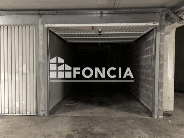 Location Parking - CENSE AU BLE ET 1/112 R.DU GUE Lille 59000