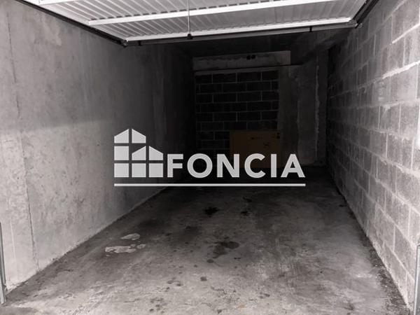 Location Parking - CENSE AU BLE ET 1/112 R.DU GUE Lille 59000