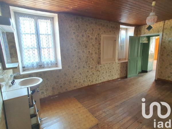 Maison de ville 6 pièces de 115 m² à Le Champ-Saint-Père (85540)