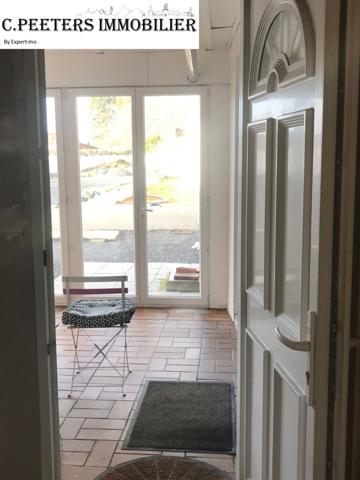 Leforest (62790) À vendre à Leforest : immeuble avec 9 appartements studio, F1 et 2 annexes travaux, à finir et une surface com