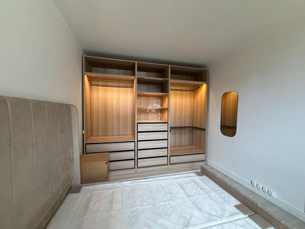 "Versailles Ermitage" - Appartement meublé 3 pièces de 59 m² avec box, sans vis-à-vis ! Loyer 1 650 €/mois charges comprises **  - Référence  29309