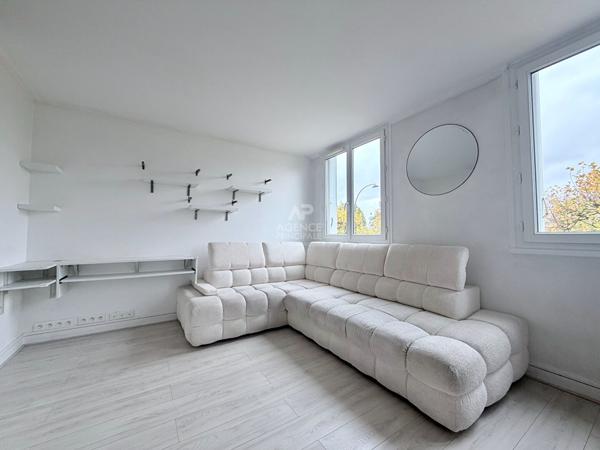 "Versailles Ermitage" - Appartement meublé 3 pièces de 59 m² avec box, sans vis-à-vis ! Loyer 1 650 €/mois charges comprises **  - Référence  29309