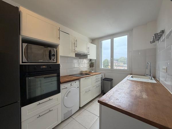 "Versailles Ermitage" - Appartement meublé 3 pièces de 59 m² avec box, sans vis-à-vis ! Loyer 1 650 €/mois charges comprises **  - Référence  29309