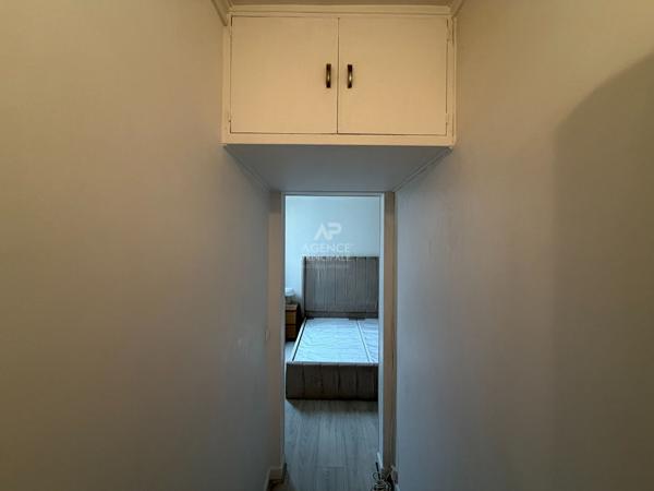 "Versailles Ermitage" - Appartement meublé 3 pièces de 59 m² avec box, sans vis-à-vis ! Loyer 1 650 €/mois charges comprises **  - Référence  29309