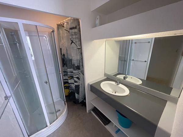 A louer Appartement T2 MEUBLE Mont De Marsan secteur hôpital 1 chambre parking