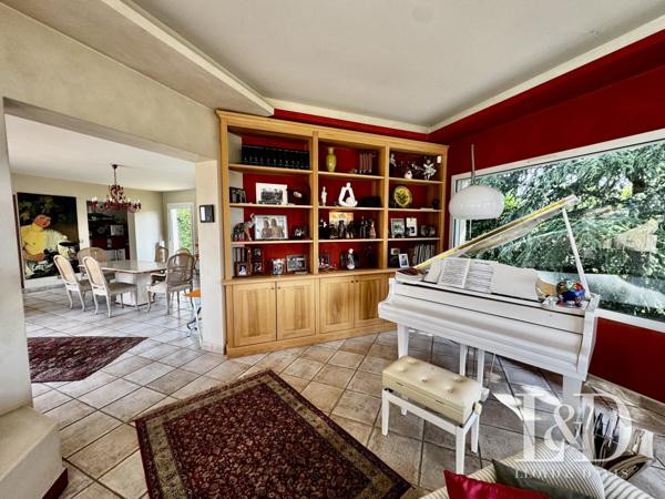 Villa d'architecte avec T2 neuf, vue exceptionnelle