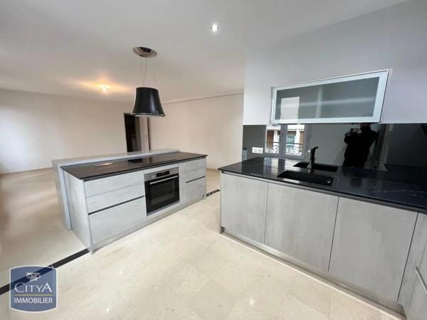 Appartement à louer 3 pièces 79.41m² Le Raincy (93340)
