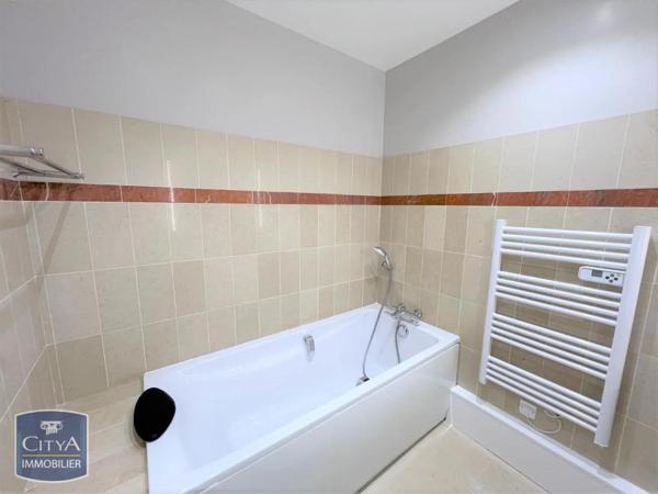 Appartement à louer 3 pièces 79.41m² Le Raincy (93340)