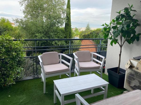 T3 de 57,68m² avec agréable terrasse et parkings privatifs