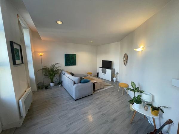 A louer Appartement MONT-DE-MARSAN, centre ville, 2 chambres, parking, balcon