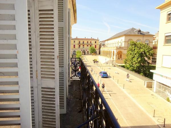 A louer Appartement MONT-DE-MARSAN, centre ville, 2 chambres, parking, balcon