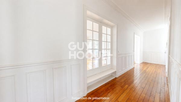 APPARTEMENT 4 PIECES - IMMEUBLE HAUSSMANNIEN - MAIRIE D'AUBERVILLIERS