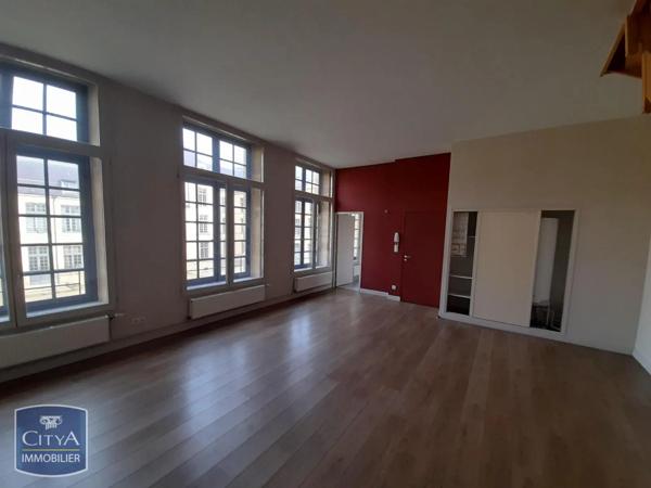 Appartement à louer 3 pièces 75.65m² Sedan (08200)