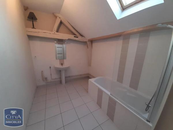 Appartement à louer 3 pièces 75.65m² Sedan (08200)