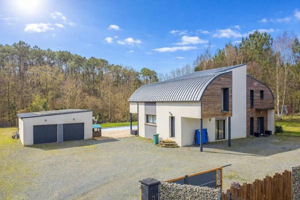 Maison à Le Mans, 72000 - 7 pièces 206m²
