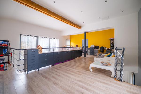 Maison à Le Mans, 72000 - 7 pièces 206m²
