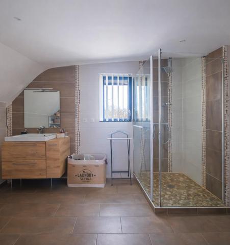 Maison à Le Mans, 72000 - 7 pièces 206m²