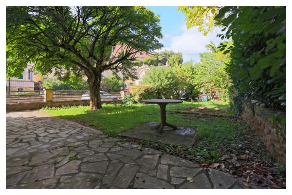 🏡 Maison de ville en pierre – indépendance et confort à deux pas du centre historique de Sarlat