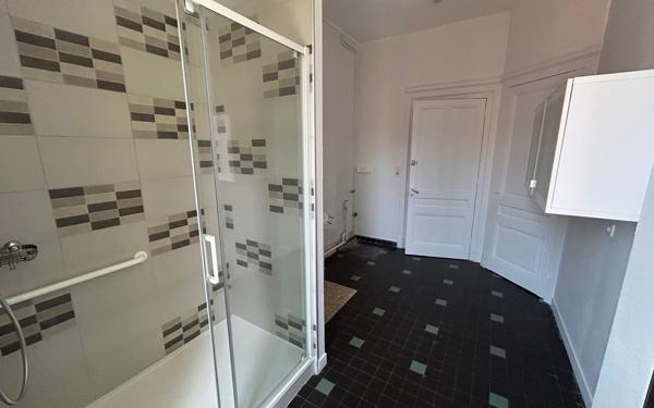 Maison à vendre    11 pièces • 367 m2 Bourg-en-Bresse