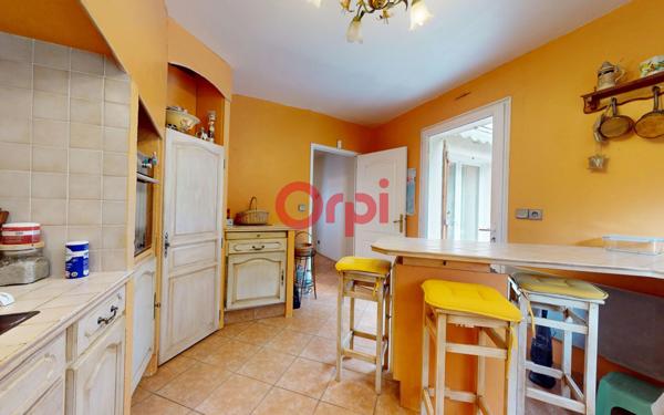 Maison à vendre    6 pièces • 146 m2 Coubron