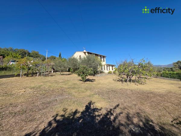 Maison
         6 pièces
        - 100 m² Exclusivité 230 000 €*