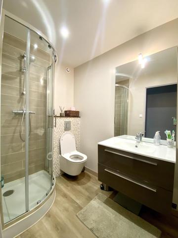 Appartement 5 pièces - 97 m2 - Balcon