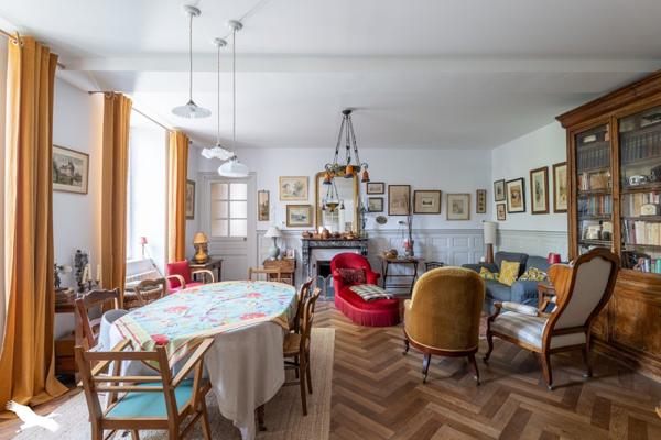 Maison à vendre |                                       Matha |                                        6 pièces  |  212 m²