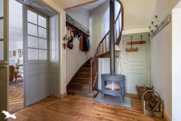 Maison à vendre |                                       Matha |                                        6 pièces  |  212 m²