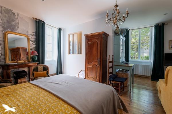 Maison à vendre |                                       Matha |                                        6 pièces  |  212 m²
