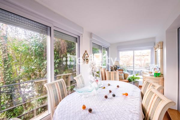 Maison
         6 pièces
        - 178 m² 448 000 € *