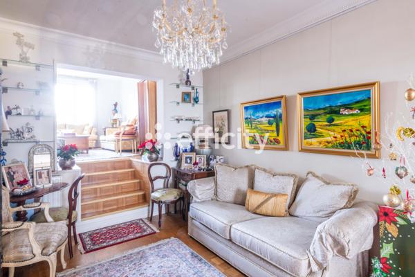 Maison
         6 pièces
        - 178 m² 448 000 € *