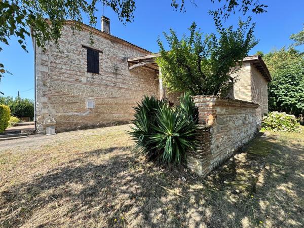 Maison en pierre avec fort potentiel à Marmande