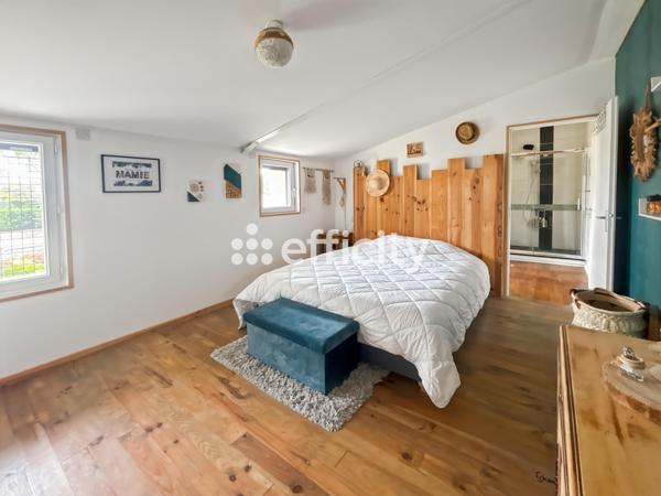 Maison
         6 pièces
        - 192 m² 315 000 € *