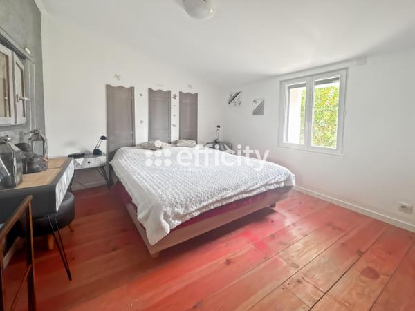 Maison
         6 pièces
        - 192 m² 315 000 € *